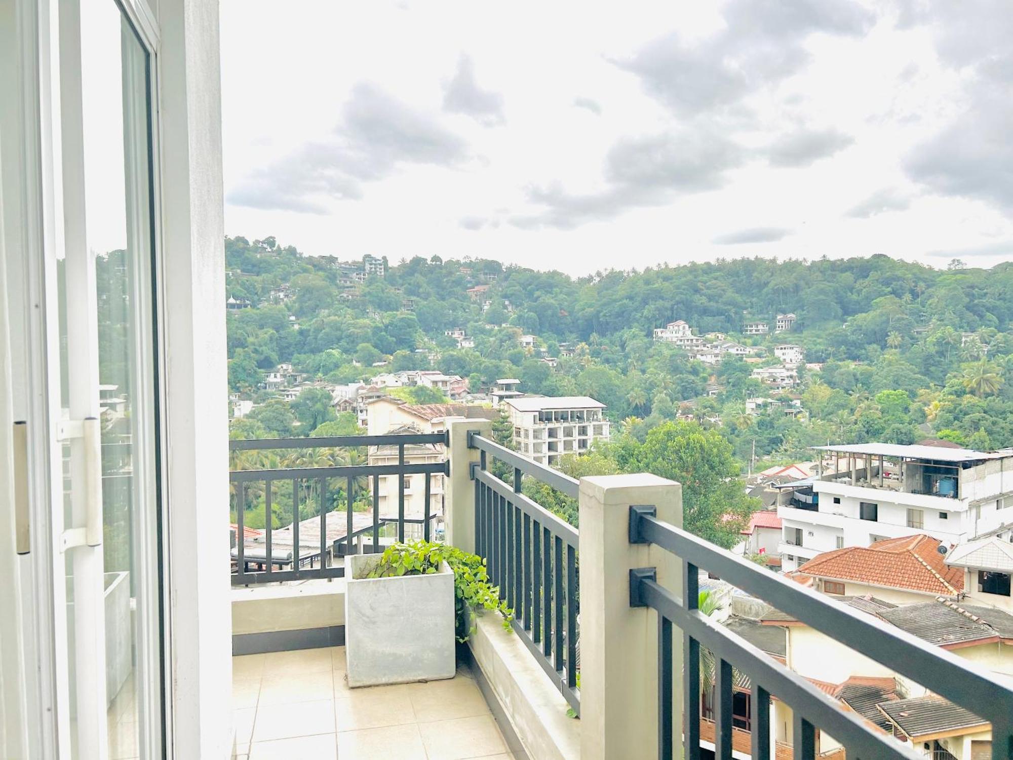 The Terrace Kandy Buitenkant foto
